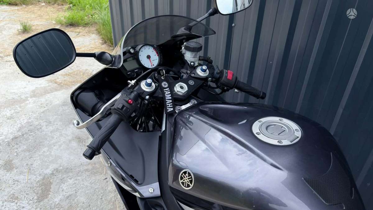Yamaha R6 600cc, superbikes