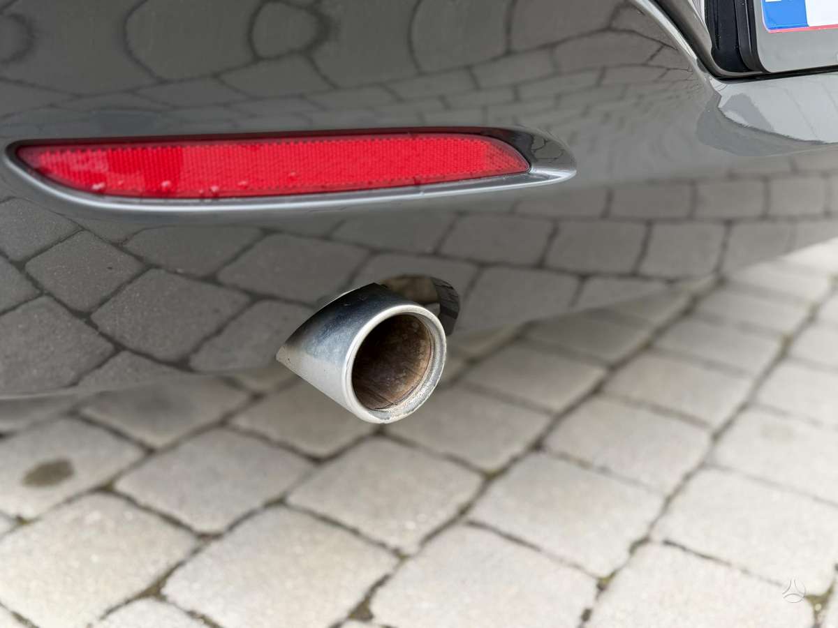 BMW 118, 1.5 l., hatchback