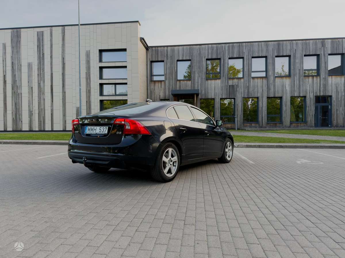 Volvo S60, 2.0 l., Седан