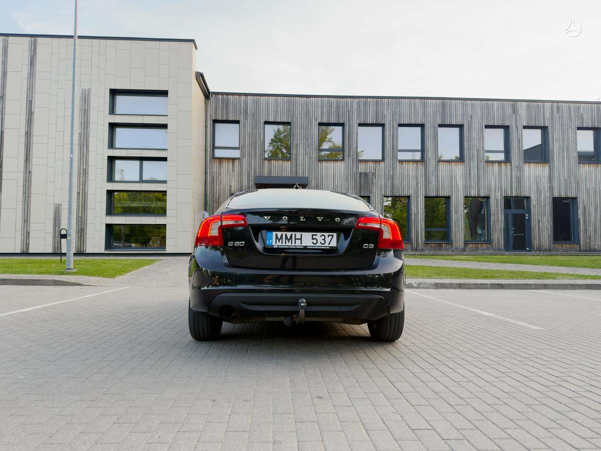 Volvo S60, 2.0 l., Седан
