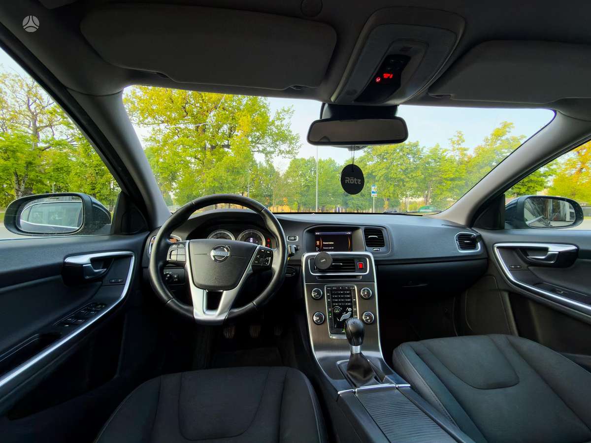 Volvo S60, 2.0 l., Седан