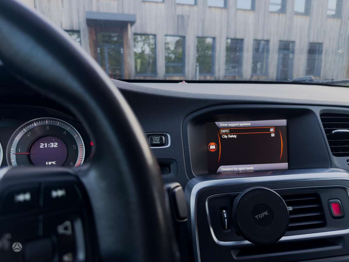 Volvo S60, 2.0 l., Седан