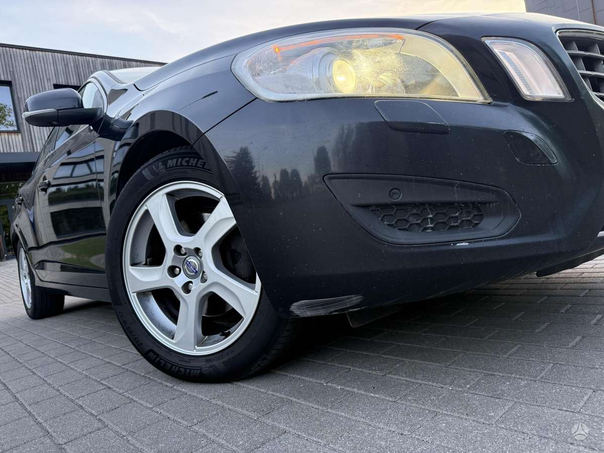 Volvo S60, 2.0 l., Седан