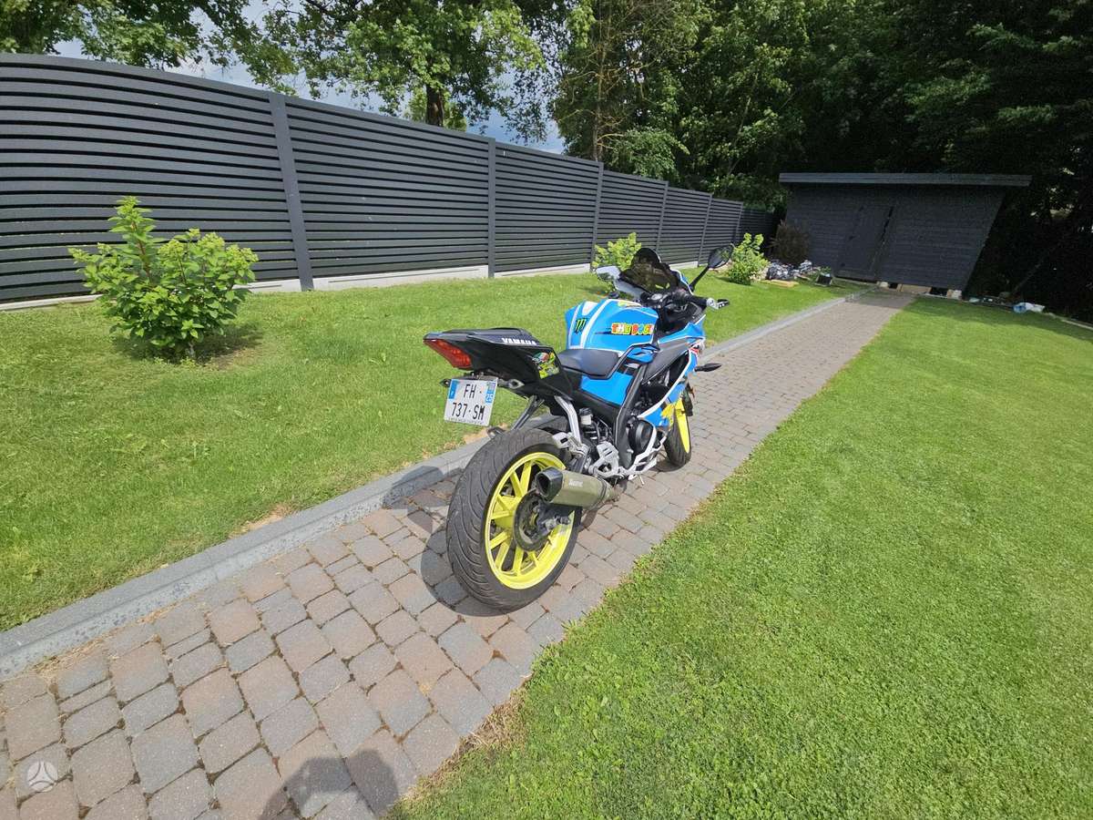 Yamaha YZF 124cc, superbikes