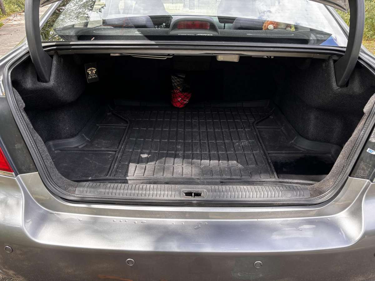 Subaru Legacy - 6