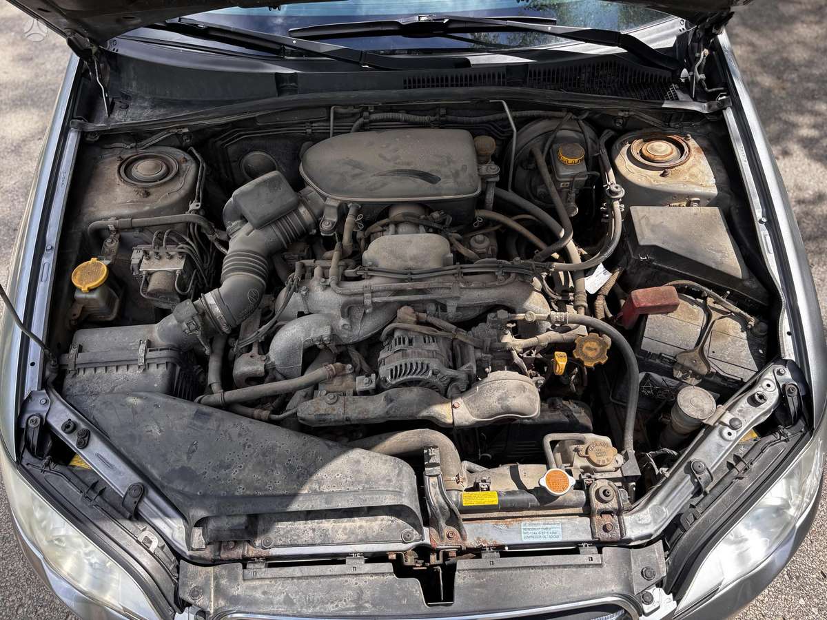Subaru Legacy - 11