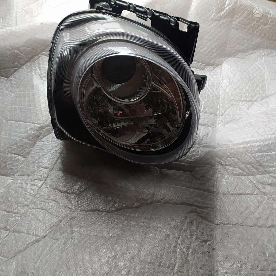 Nissan Juke lights, front grill