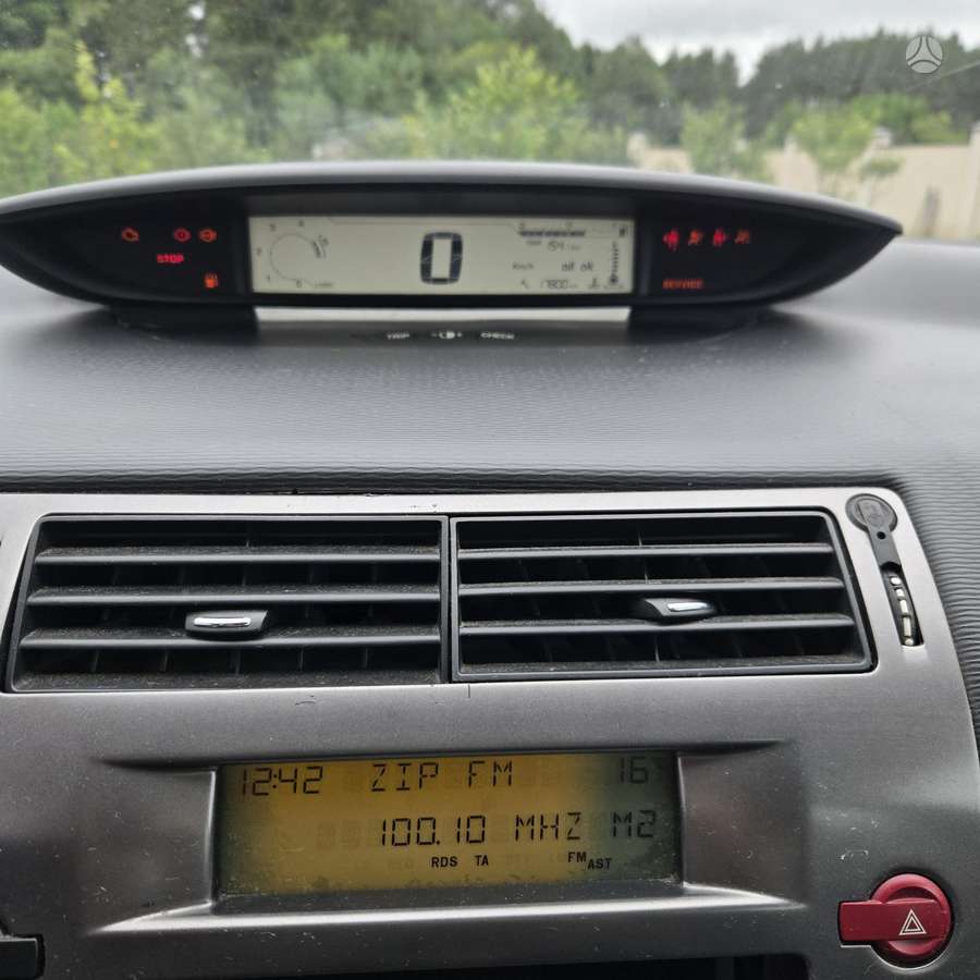 Citroen C4, 1.6 l., Хэтчбек