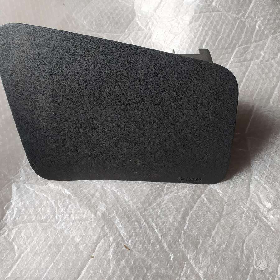 Nissan Juke lights, front grill