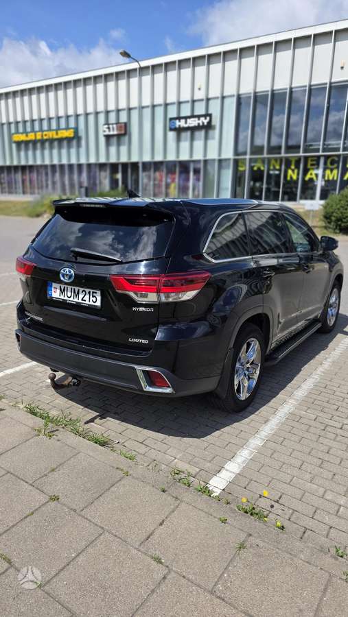 Toyota Highlander - 3