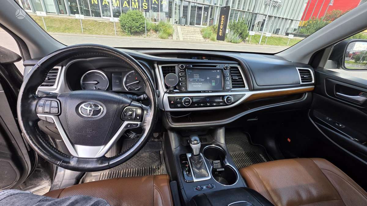 Toyota Highlander - 5