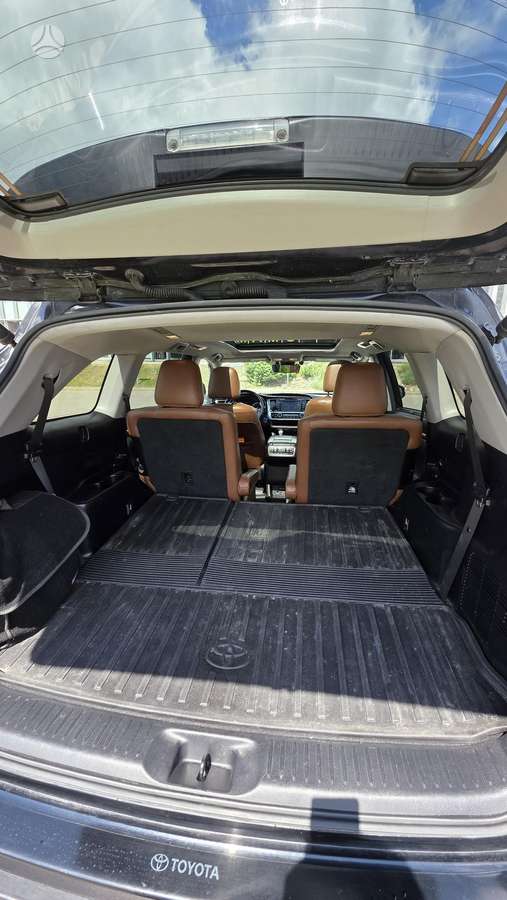 Toyota Highlander - 9