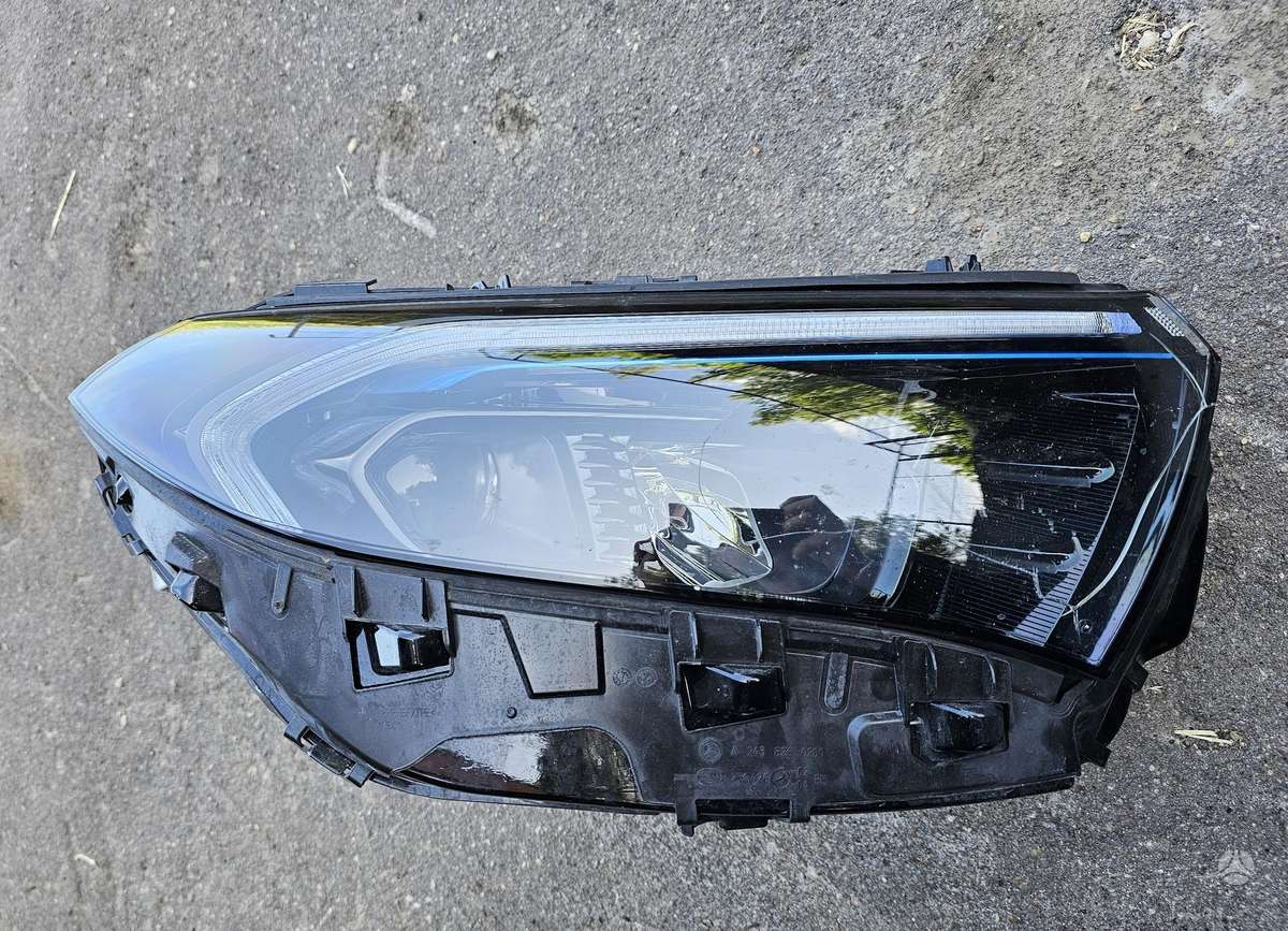 Mercedes-Benz EQB kėbulo dalys