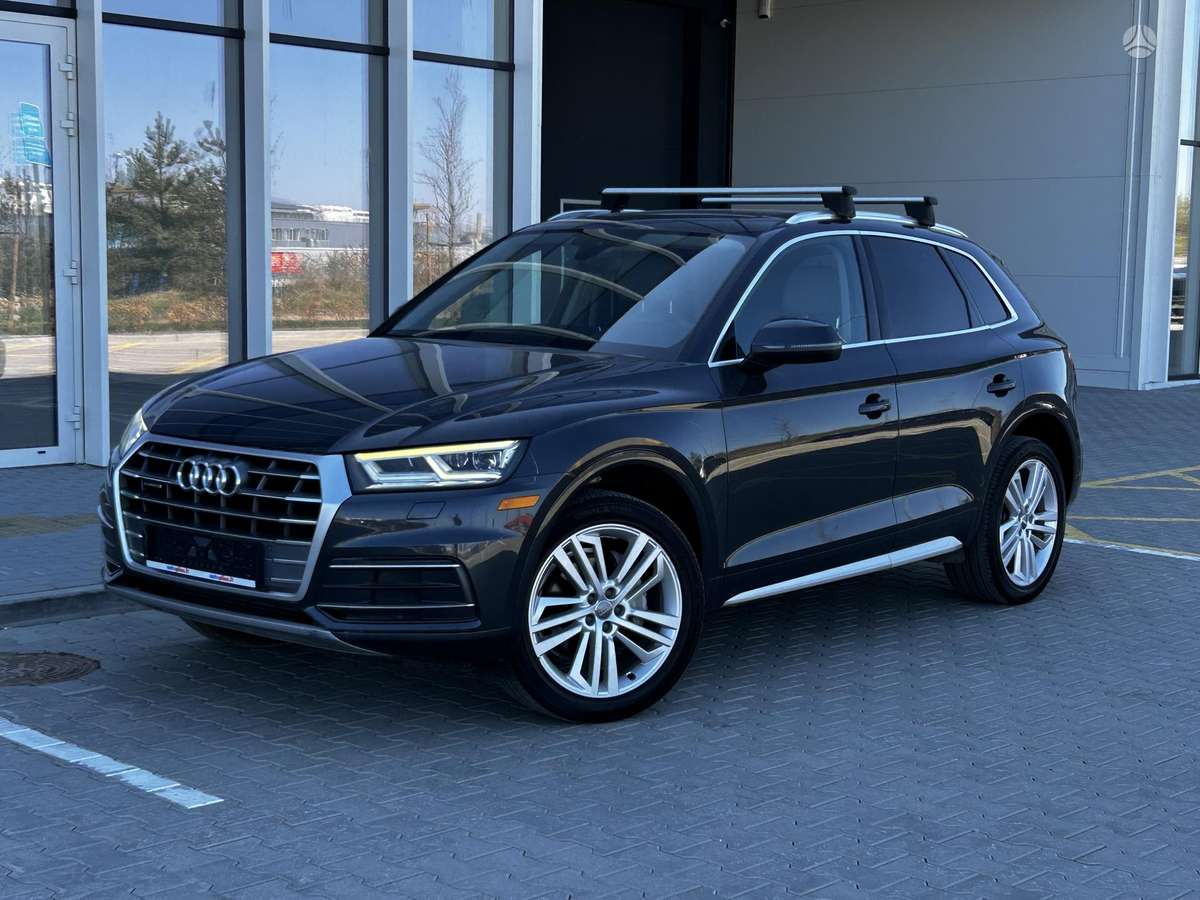Audi Q5, 2.0 l., Минивэн