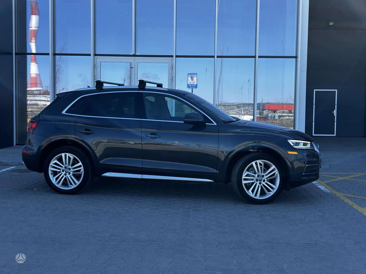 Audi Q5, 2.0 l., mpv / minivan