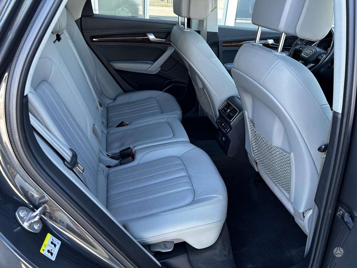 Audi Q5, 2.0 l., mpv / minivan