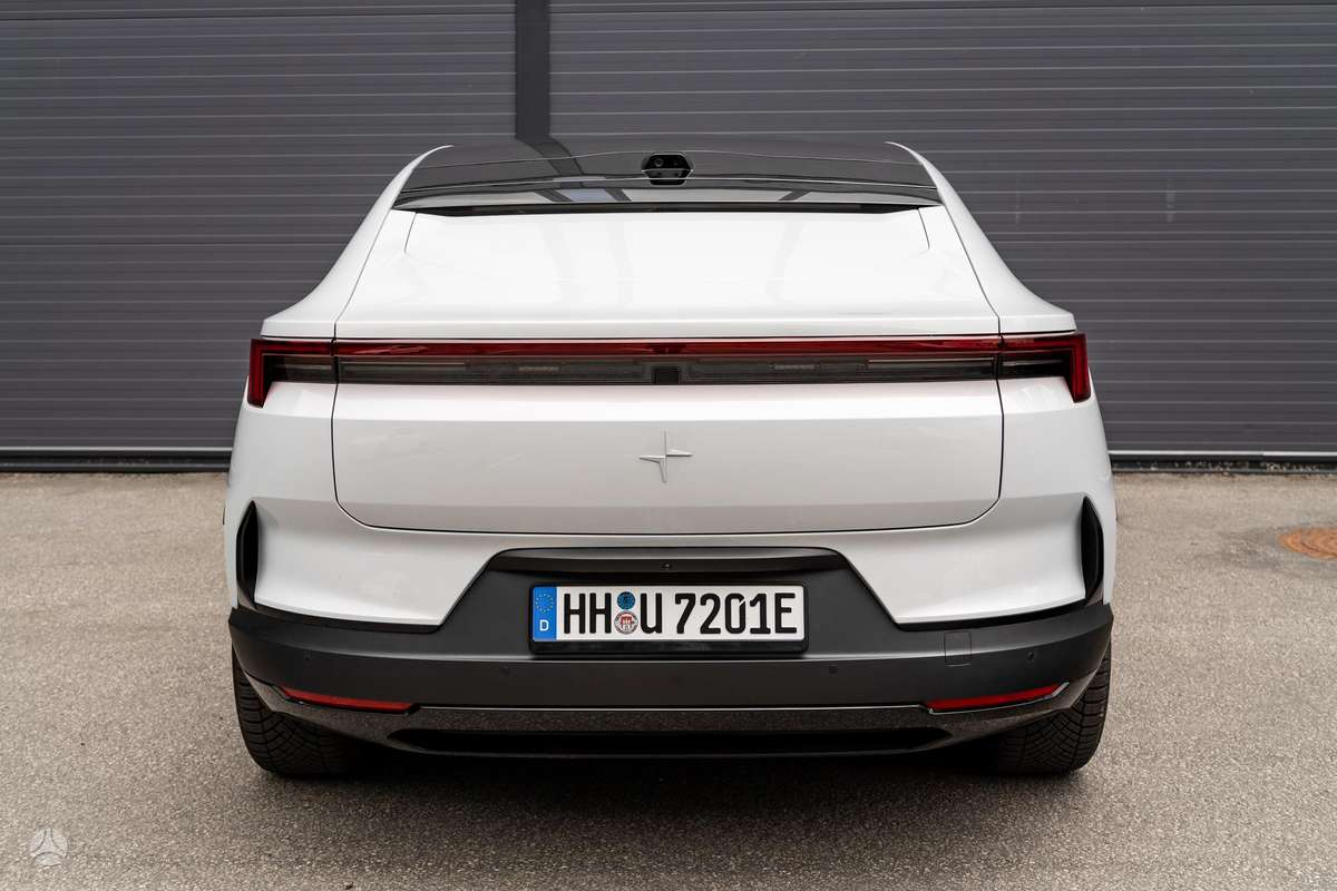 Polestar 4, 100 kWh, hatchback