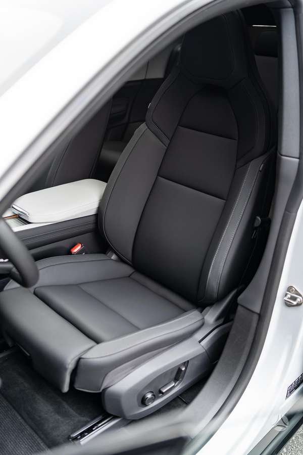 Polestar 4, 100 kWh, hatchback