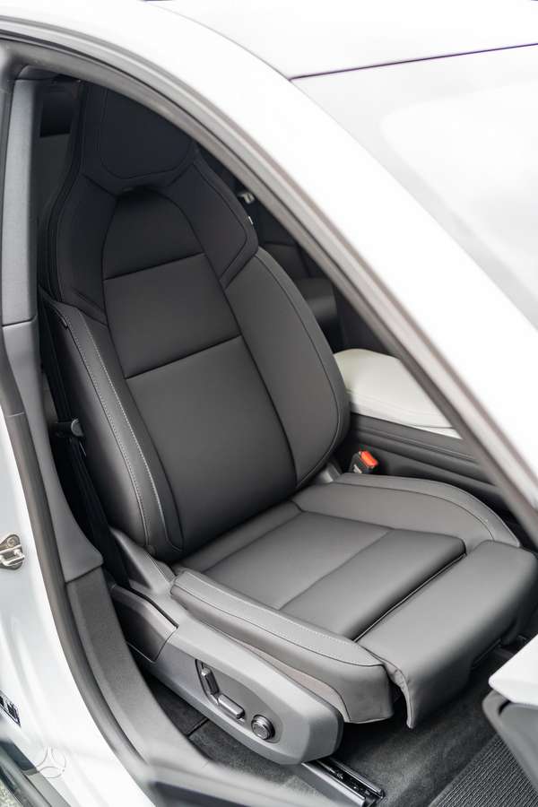 Polestar 4, 100 kWh, hatchback