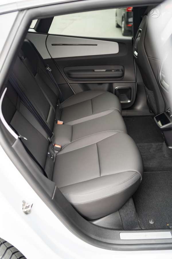 Polestar 4, 100 kWh, hatchback