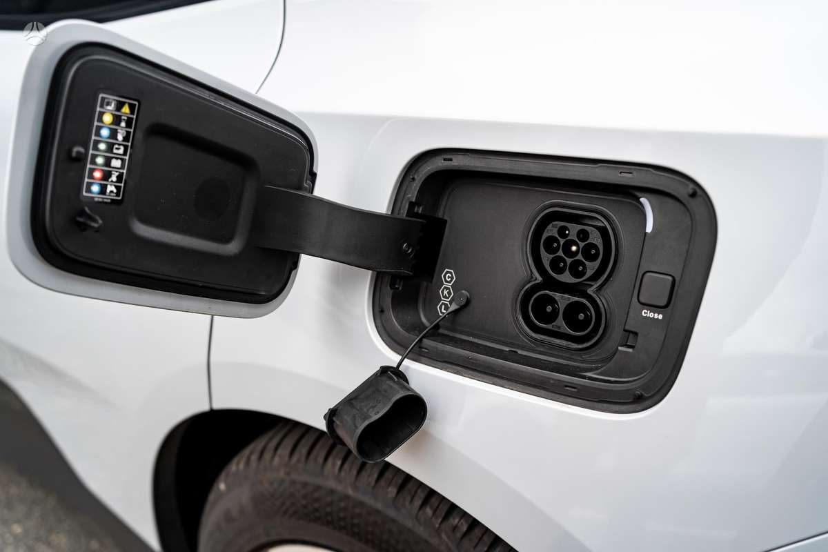 Polestar 4, 100 kWh, hatchback