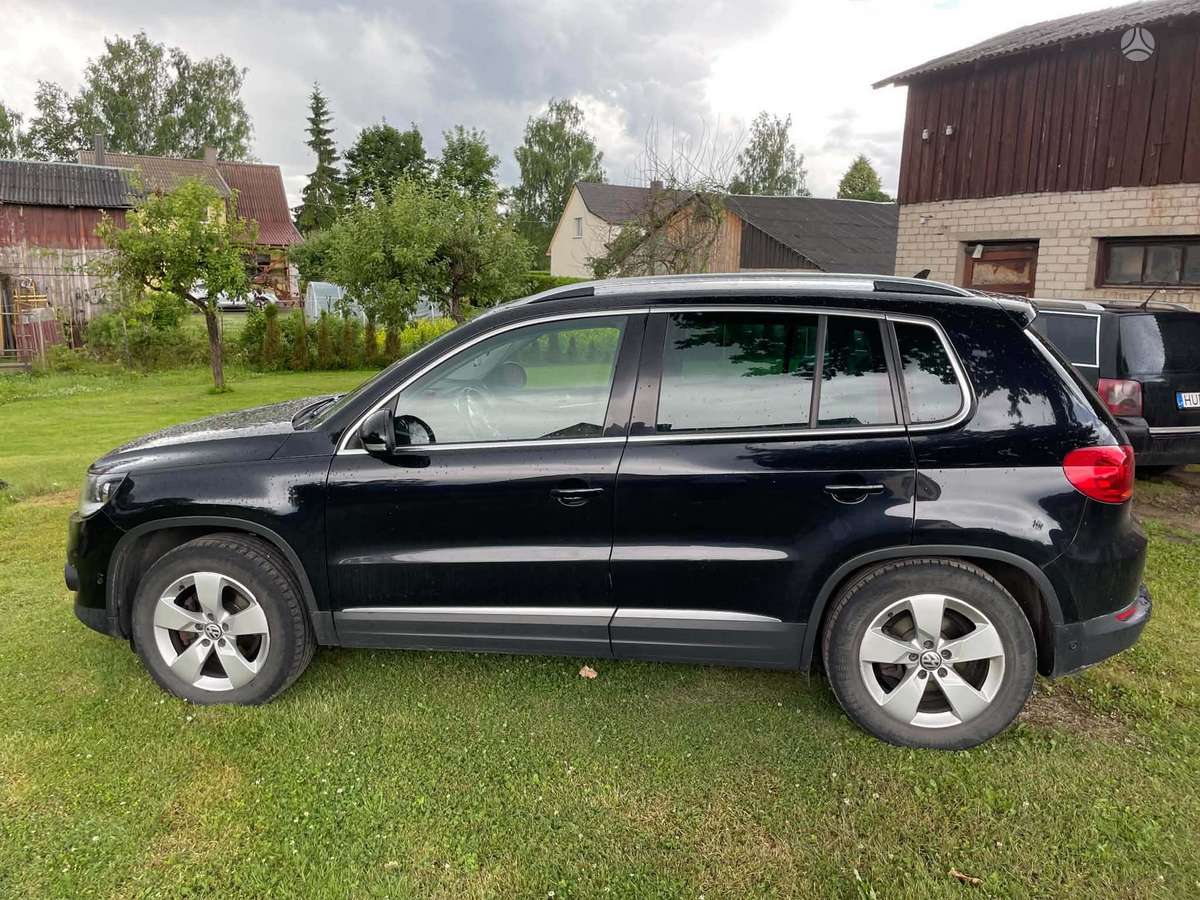 Volkswagen Tiguan - 4