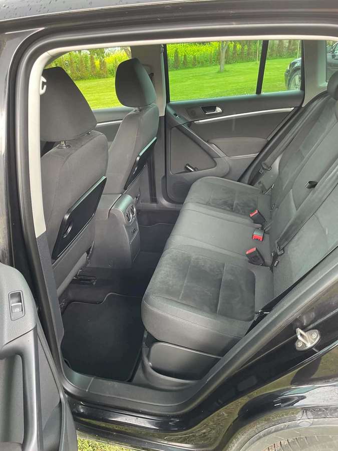 Volkswagen Tiguan - 8