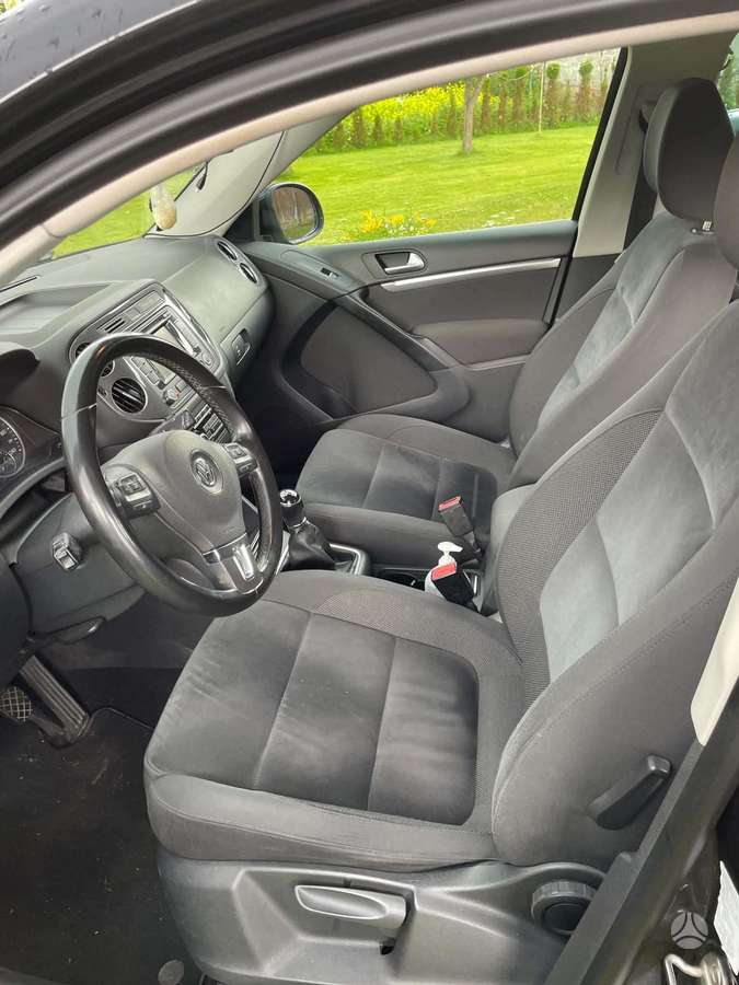 Volkswagen Tiguan - 9