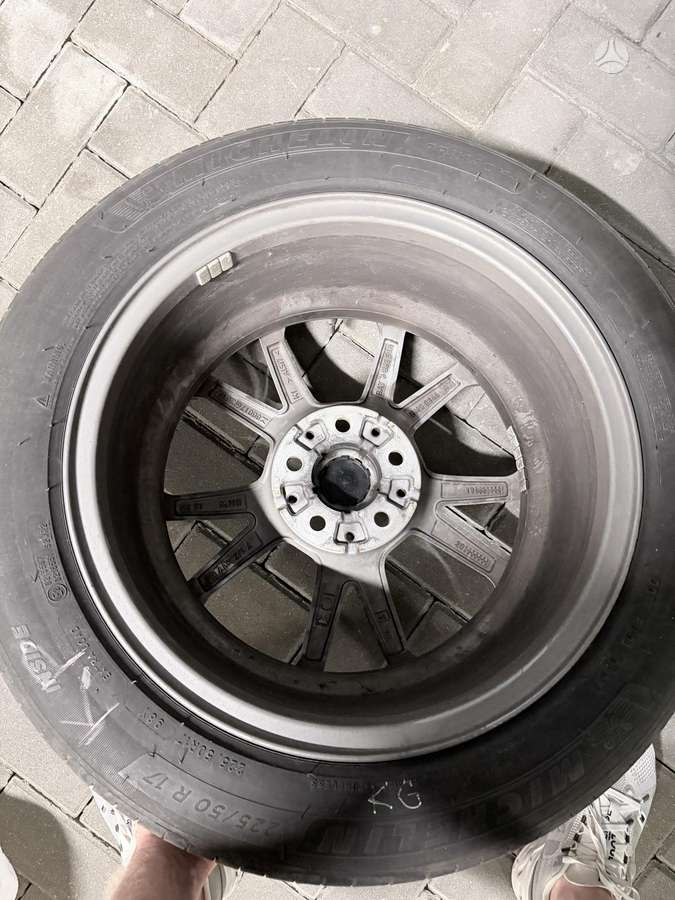 BMW, lengvojo lydinio, R17