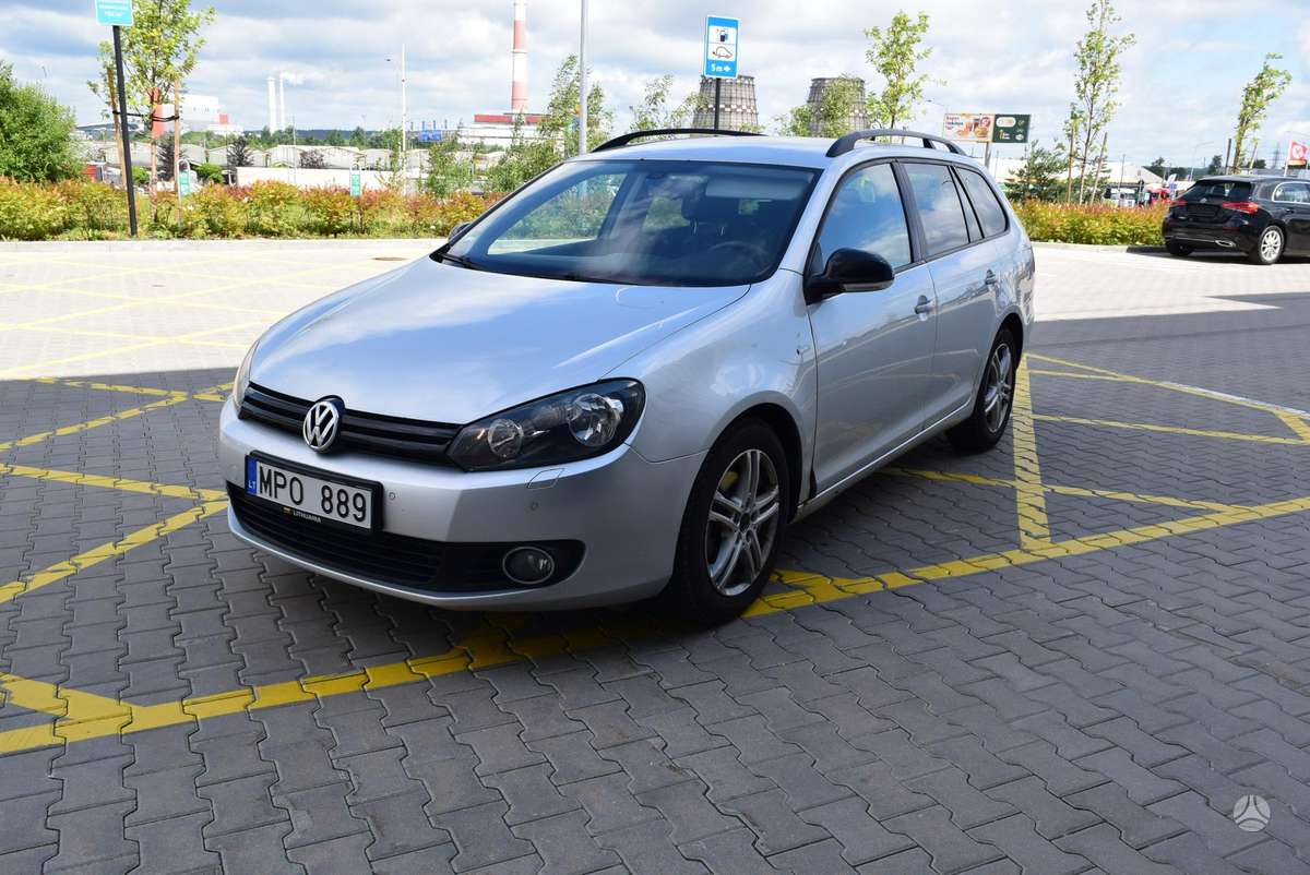 Volkswagen Golf - 3