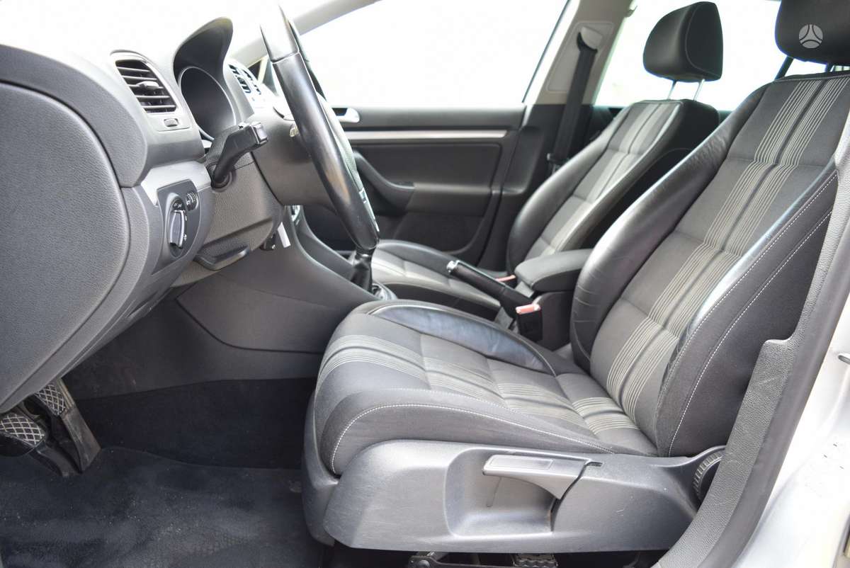 Volkswagen Golf - 9