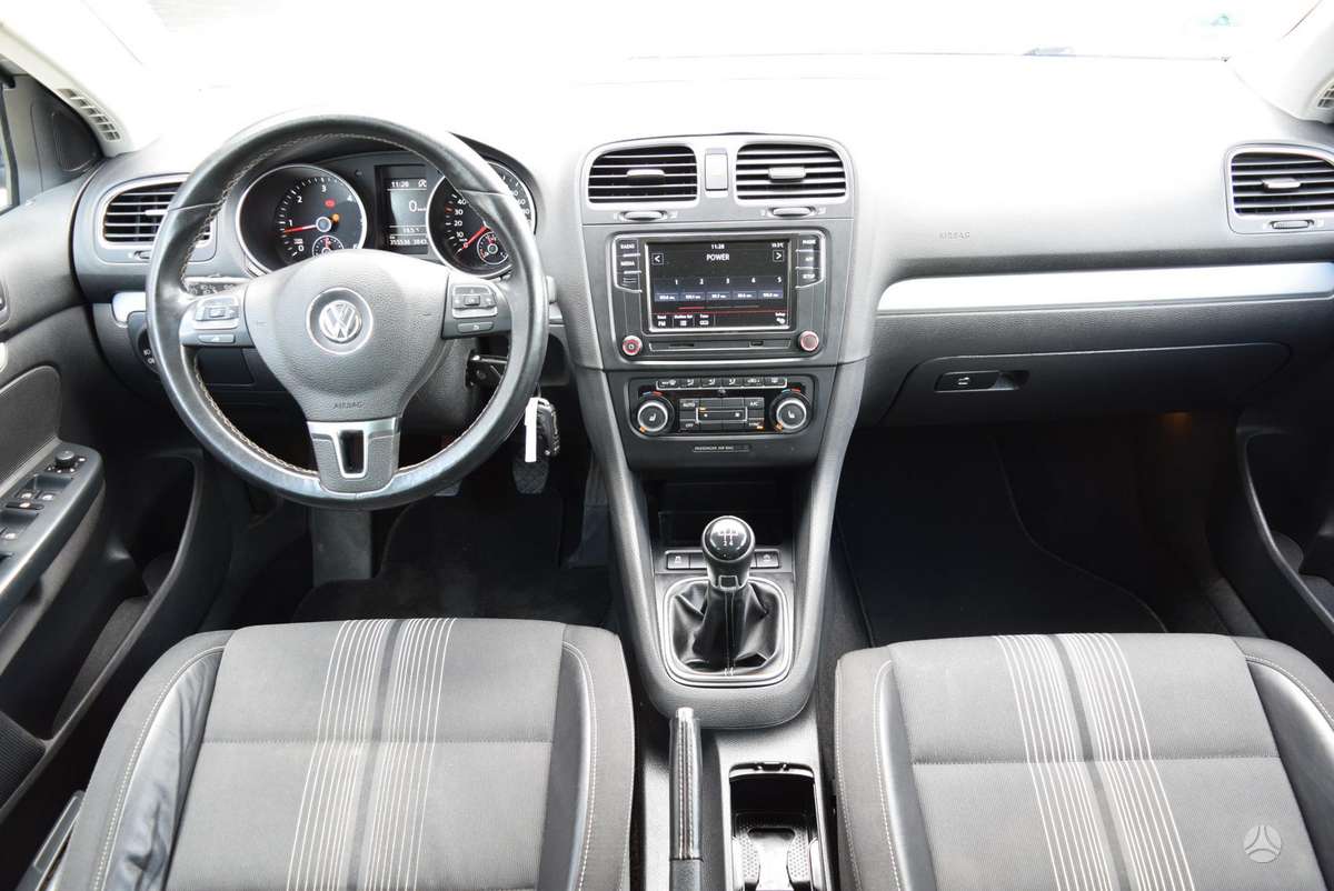 Volkswagen Golf - 12