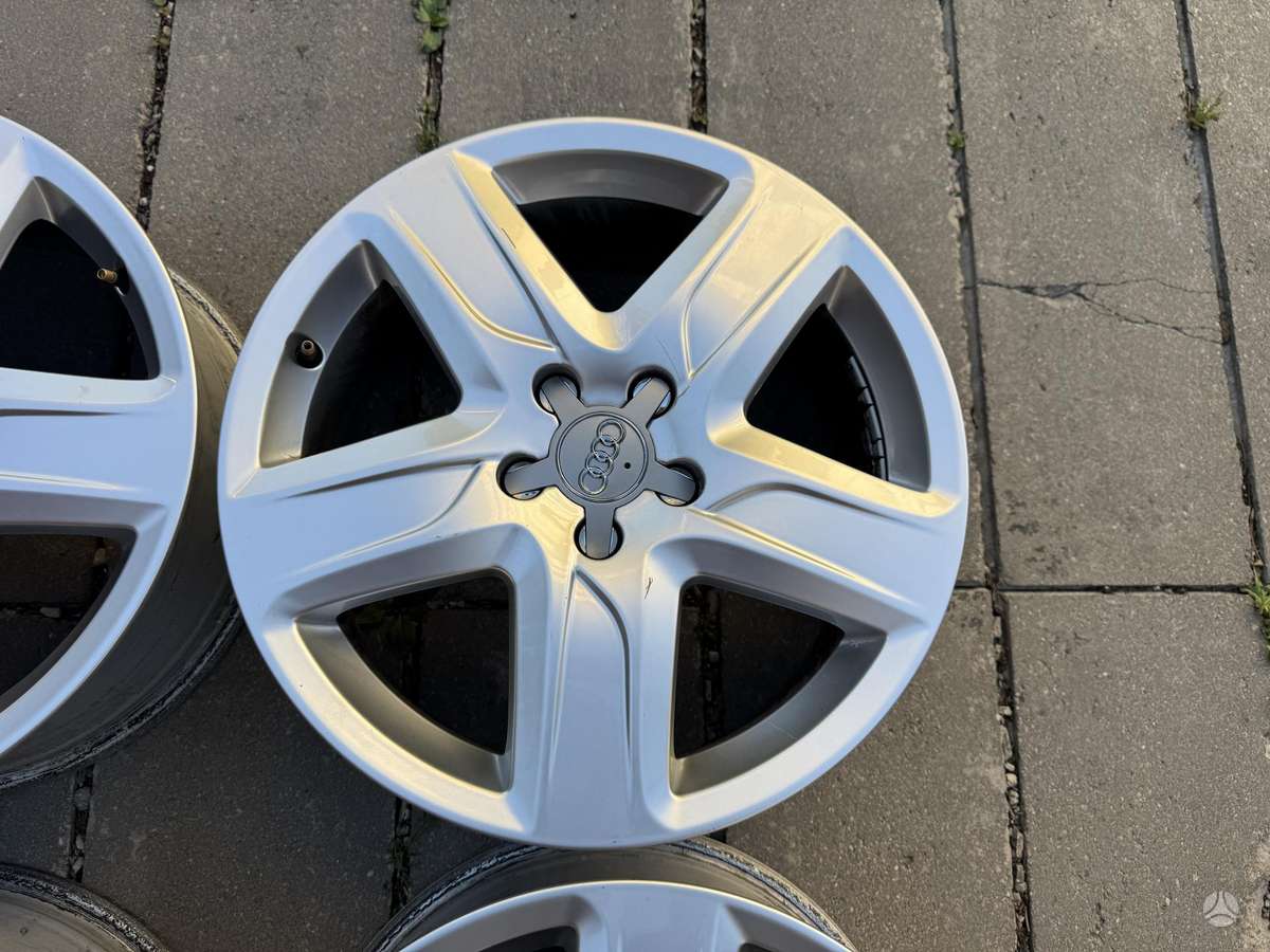 Audi, vieglmetāla, R18