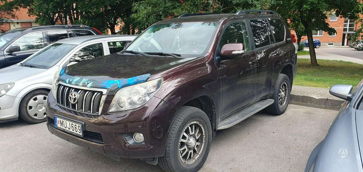 Toyota Land Cruiser Prado - 7