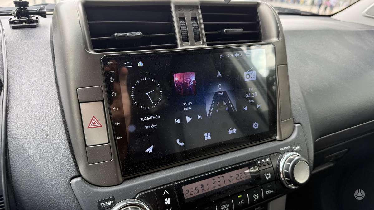 Toyota Land Cruiser Prado - 10