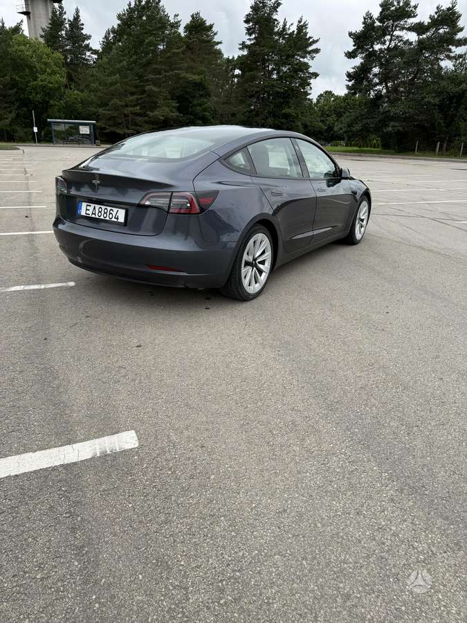 Tesla Model 3, 60 kWh, hatchback
