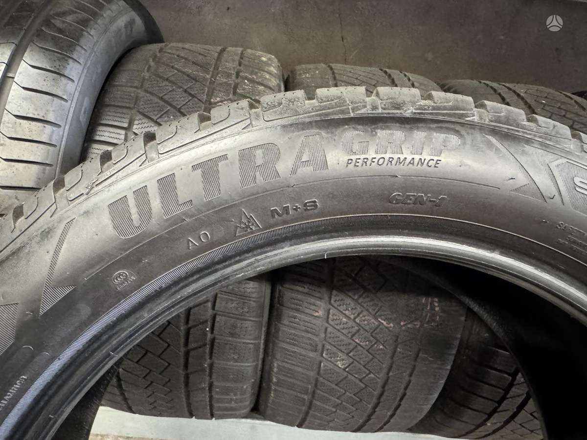 Goodyear Ultragrip performance, universalios 235/50 R19