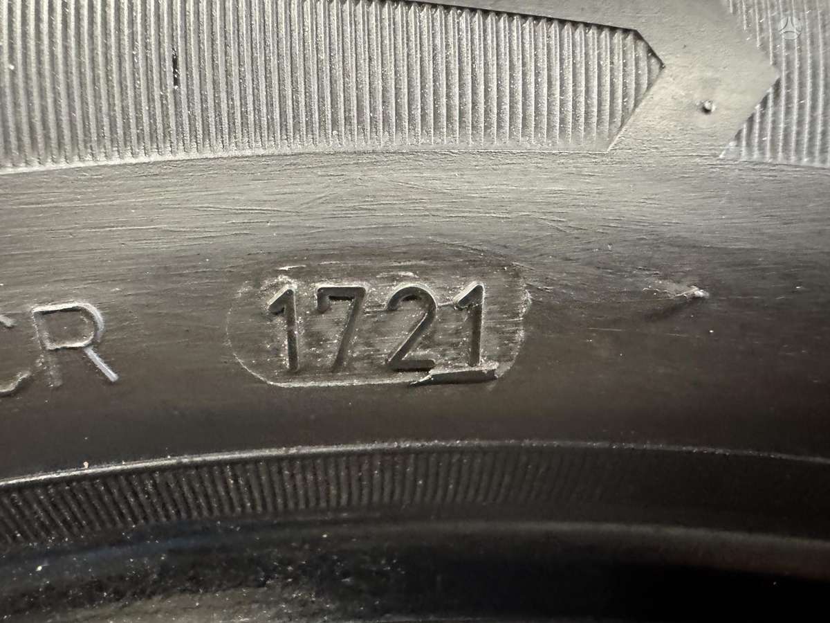 Goodyear Ultragrip performance, universalios 235/50 R19