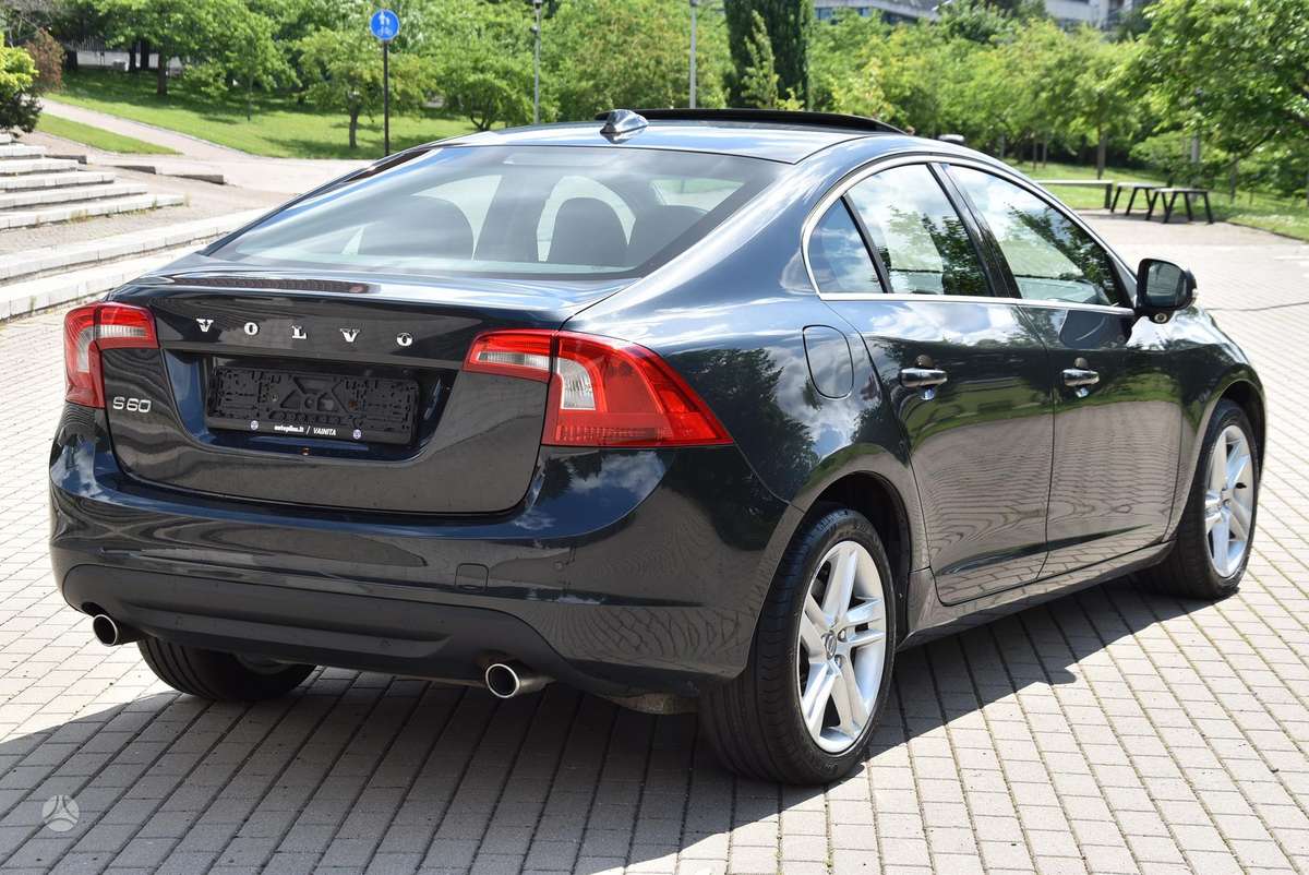 Volvo S60, 2.4 l., Седан