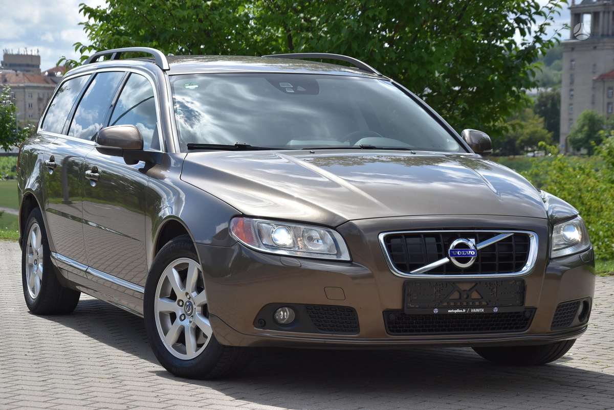 Volvo V70, 2.0 l., Универсал
