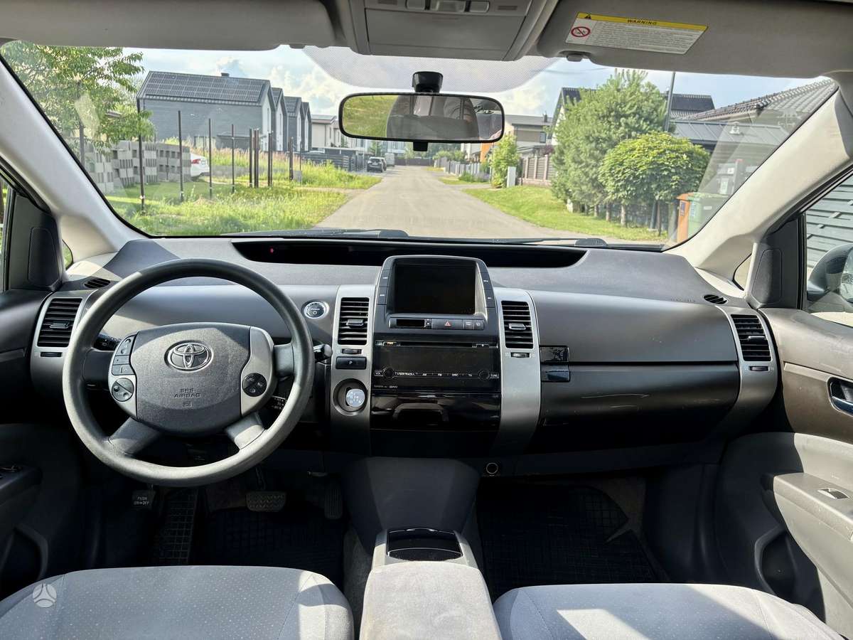 Toyota Prius - 9