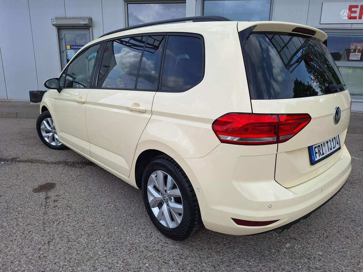Volkswagen Touran - 7