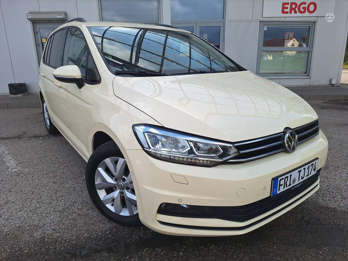 Volkswagen Touran - 10