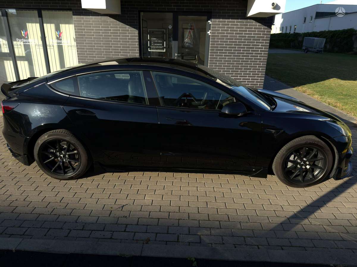 Tesla Model 3, 60 kWh, sedanas