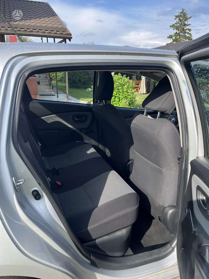 Toyota Yaris - 8