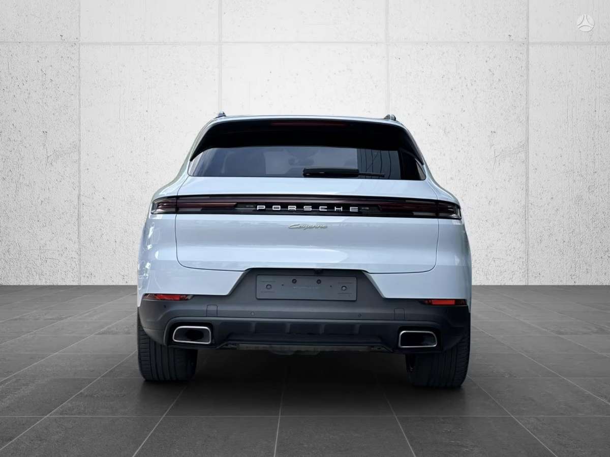 Porsche Cayenne - 4