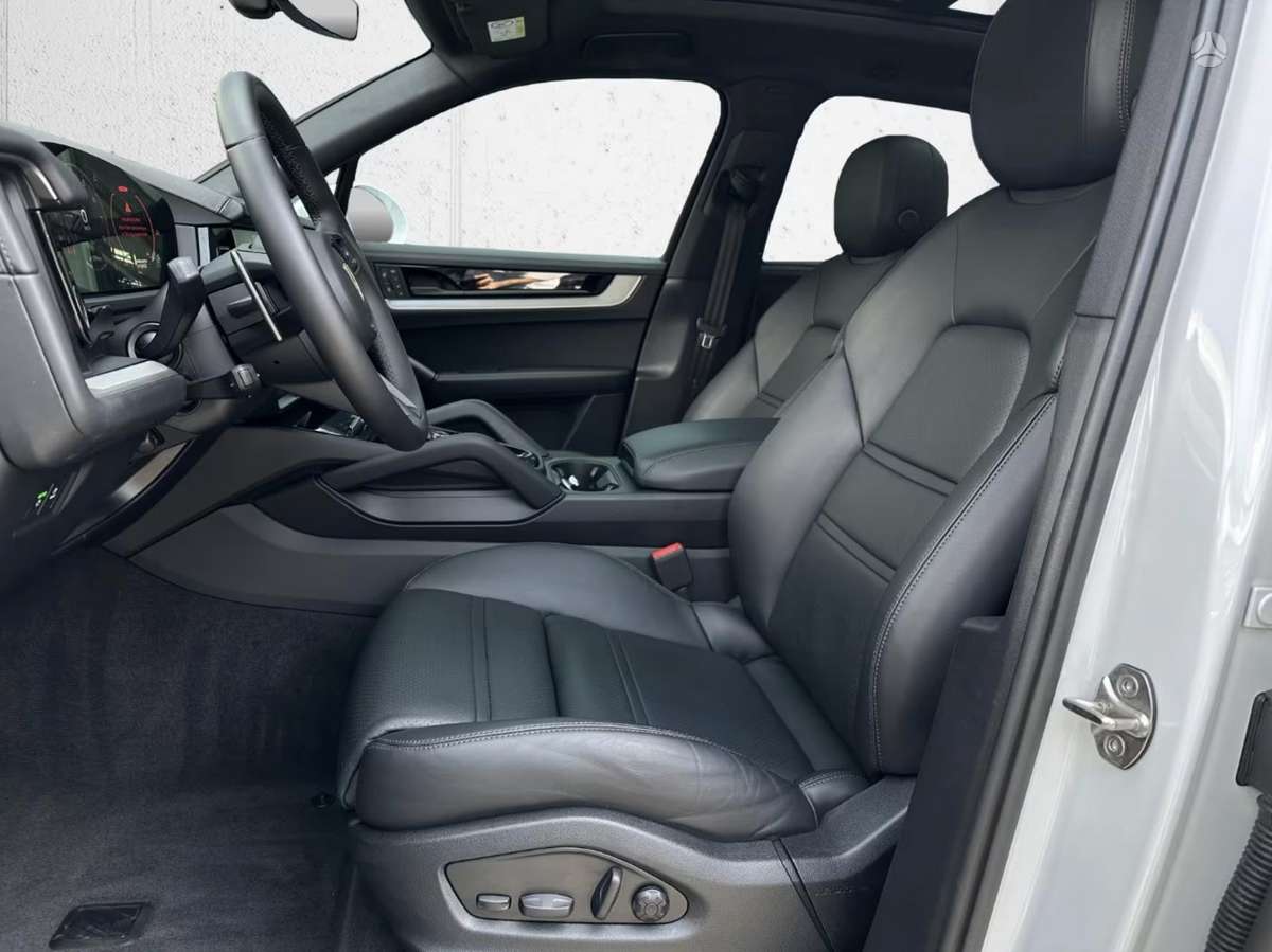 Porsche Cayenne - 3