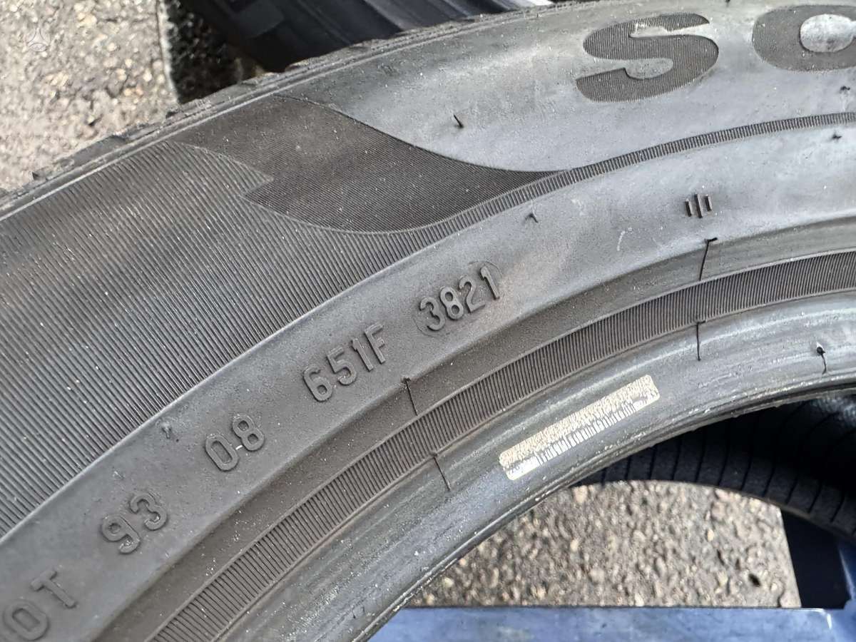 Pirelli SCORPION, всесезонные 235/55 R19