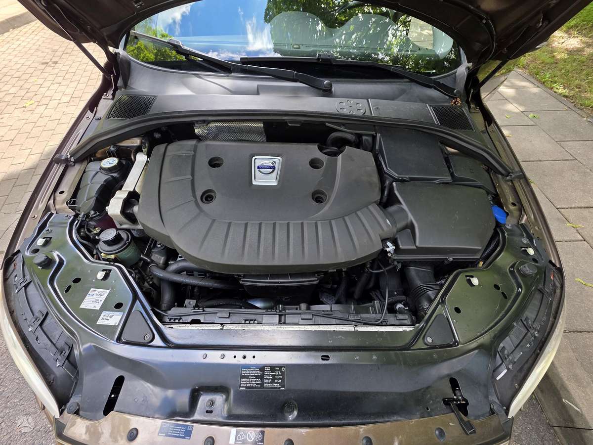 Volvo V70, 2.0 l., Универсал