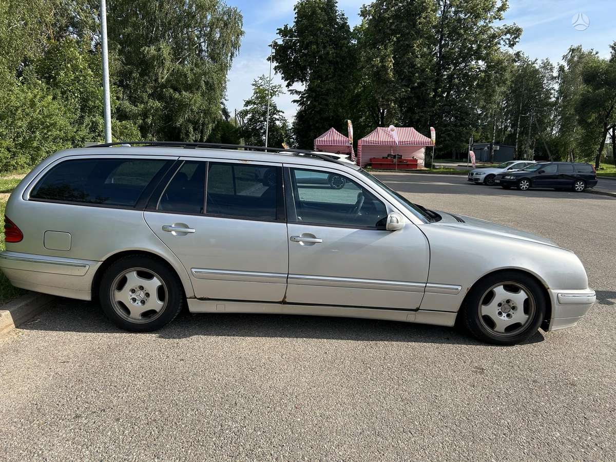 Mercedes-Benz E320, 3.2 l., Универсал